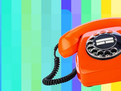 Plakat der Ausstellung mit einem Drehscheibentelefon